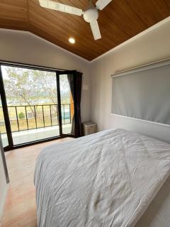 Sizzle Bay Resort - 3