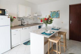 La Félicité - Studio climatisé avec jardin - 9