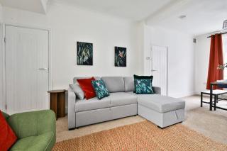 The Caerphilly Hideaway – Modern 3-Bed Escape - 5