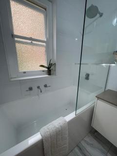 Luxury heritage Hideaway in Rushcutters Bay - 3