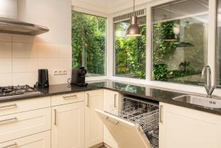 Luxe 12-persoons Groepsvilla – Gelijkvloers met Tuin & Loungeset - 3