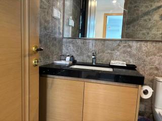 TheBess Hotel Tokyo is located adjacent to Singapore and offers a sea viewIt is a family business smart room with the sea view of Princess Bay富力公主湾 - 5