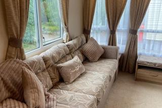 2 Bed Caravan-Sleeps 6-Pet Friendly - 7