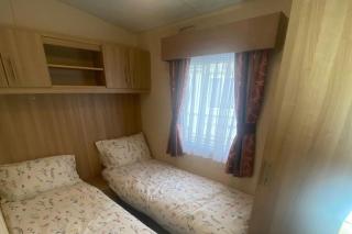 2 Bed Caravan-Sleeps 6-Pet Friendly - 1