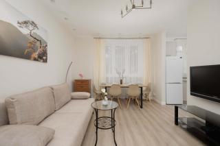 Beige Apartment near PGE and Park Praski Perfect for Remote Work by Noclegi Renters - 9
