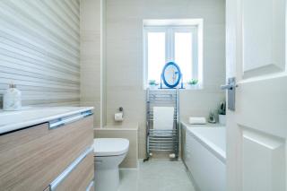 Halsey House Contractor Relocator Family Freeparking - 6