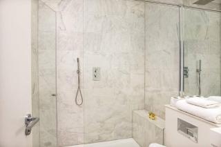 Comeragh Apartments (No WiFi) - 1