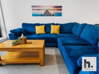 FREE Parking - City centre - 20x Units Available - Contractors - 6