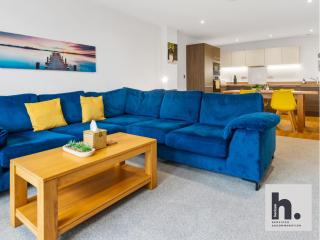 FREE Parking - City centre - 20x Units Available - Contractors - 5