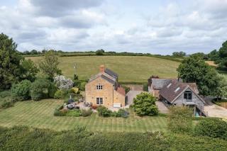 Victorian House Gym Games Room & 2 Acre Gardens - 2