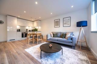 Fabulous 2BR Apartment at Trinity Point Gravesend - 5