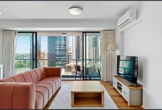 Centre CBD - Pool Spa Gym - Water View - Sleep 4 - 1
