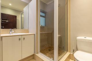 The Icon Studio Apartment - 2