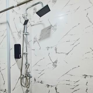 Stylish Studio 1824 Near the Beach Wi-Fi Kitchen - 2