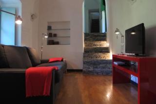2 Bed House Sleeps 5 - Terrace - Communal Pool - 6
