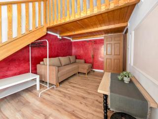 Rynek Wrocław Apartment with Mezzanine by BookingHost - 8