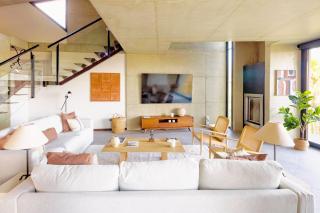 Villa Angelu, Encanto Arquitectónico con Piscina Privada - 7