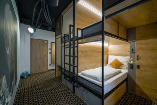 CHORS like a hotel - Capsule & NFT Boutique Hostel Bratislava - City Center - 2