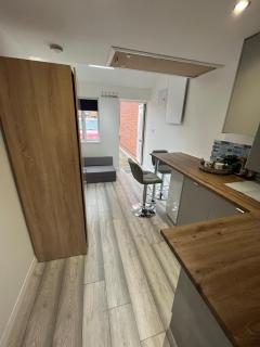 Cosy Studio - 15 mins drive to Manchester - 1