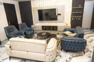 Grabbo Luxury Apartments - 3