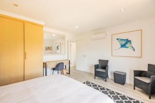 Oceanview Luxe Estate - 4