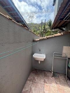 Casa em condomínio a poucos passos da praia - 1