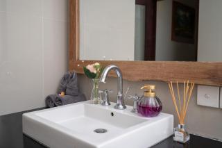 Honeymoon Villa Aisha in The Heart of Legian - 7