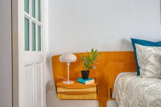 Stunning Seafront Apartment with Panoramic Views - 2