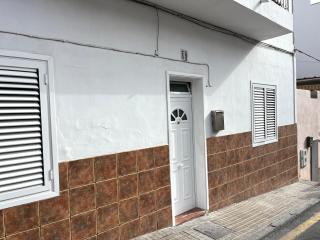 7-BDR 14 p Holiday House With Big Terrace - 2