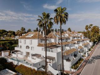 Ivy Residence 4 Nueva Andalucia Pool - 0