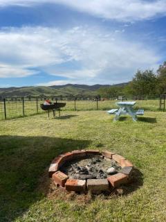 Tiny Home on Yass River - Private Farm Stay- Pet and Horse Friendly - 0