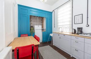 9 Person Garden Home 5min to Clock Tower - 2