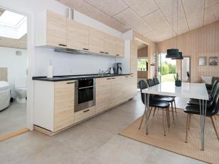 6 person holiday home in Bjert-By Traum - 6