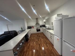 Room in centre of Derby - 3