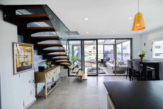 Eclectic Duplex with Large Balcony by HolyGuest - 0