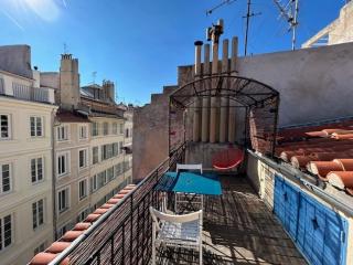 Marseille under the Sun with Terrace & Air Con near Old Port - 4
