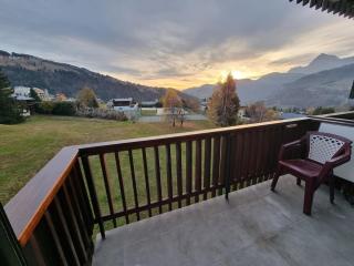 Studio rénové - balcon plein sud - 5