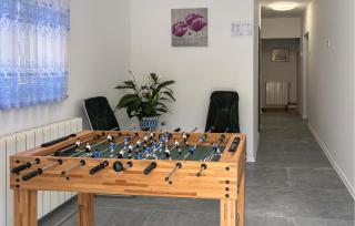 2 Bedroom Cozy Home In Salopeki Modruski - 4