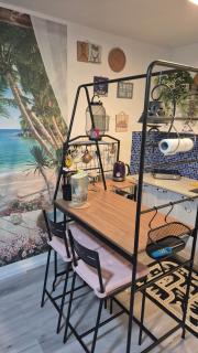 Gigi and Sasha's Cozy Studio - 3