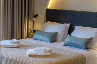 Karteris Luxury Suites - 7