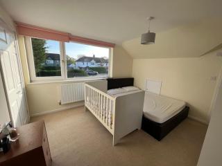 Grand 5BR Home in Market Harborough with Parking - 2