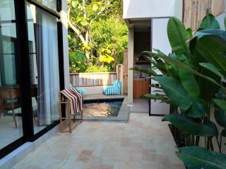 One bed room - 5 mnts to padang padang beach - 7