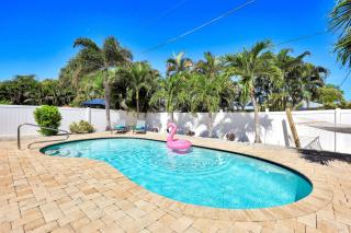Relax at Dolphin Dreams Private Pool, 3BR/2BA Naples Park Retreat - 0