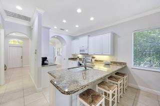 Relax at Dolphin Dreams Private Pool, 3BR/2BA Naples Park Retreat - 9