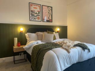 2 Bedroom House Near City Centre Free Parking - 2