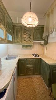 Мала Арнаутська 2 - 2