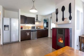 Accessible Villa with Panoramic Views - 4