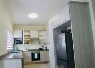 PC Luxe Stays exquisite apartments - 8