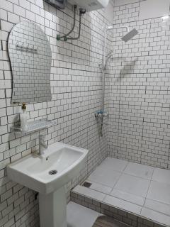 Adelpha Properties,Abelenkpe accra - 3