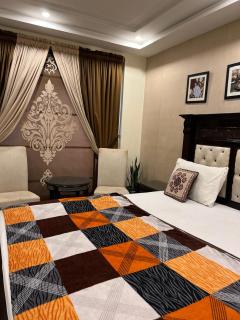 NEXT INN - Luxury Apartments Bahria Town - 1